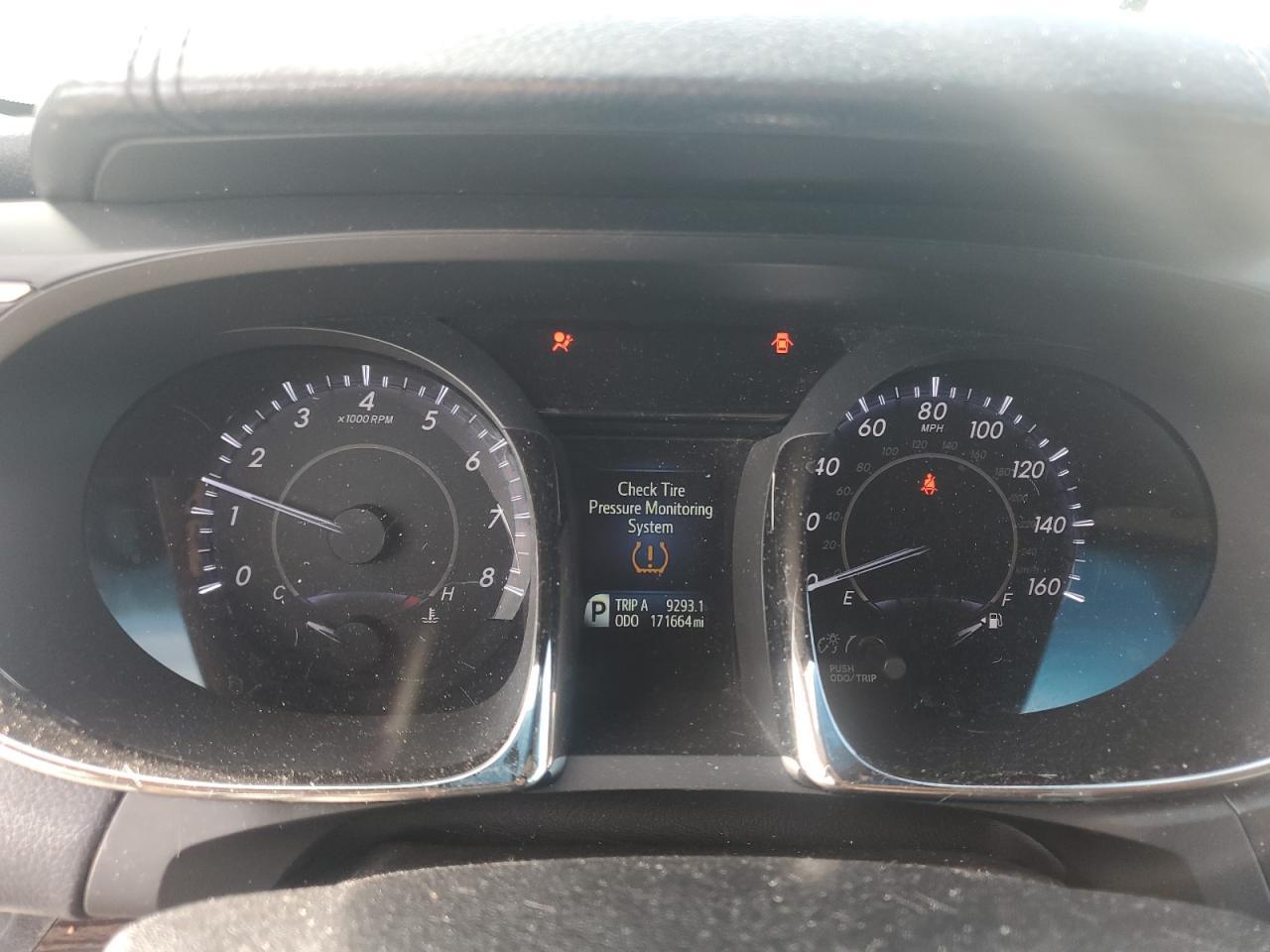 2013 TOYOTA Avalon