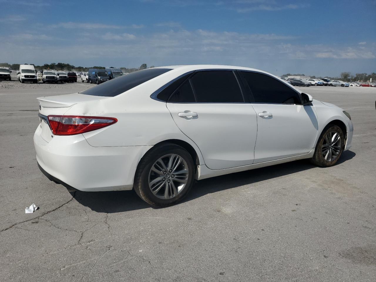 2015 TOYOTA CAMRY