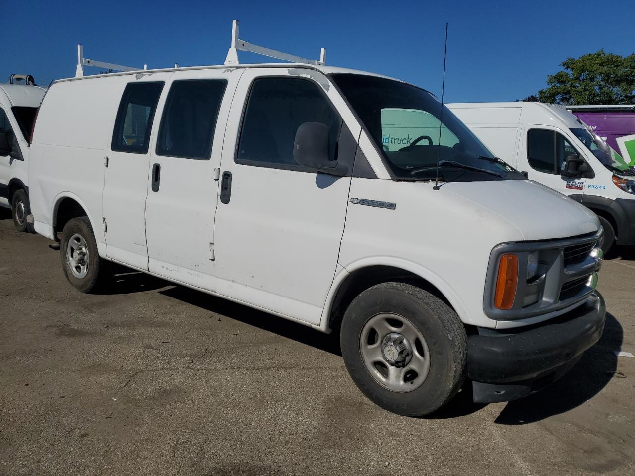 2002 CHEVROLET EXPRESS 2500