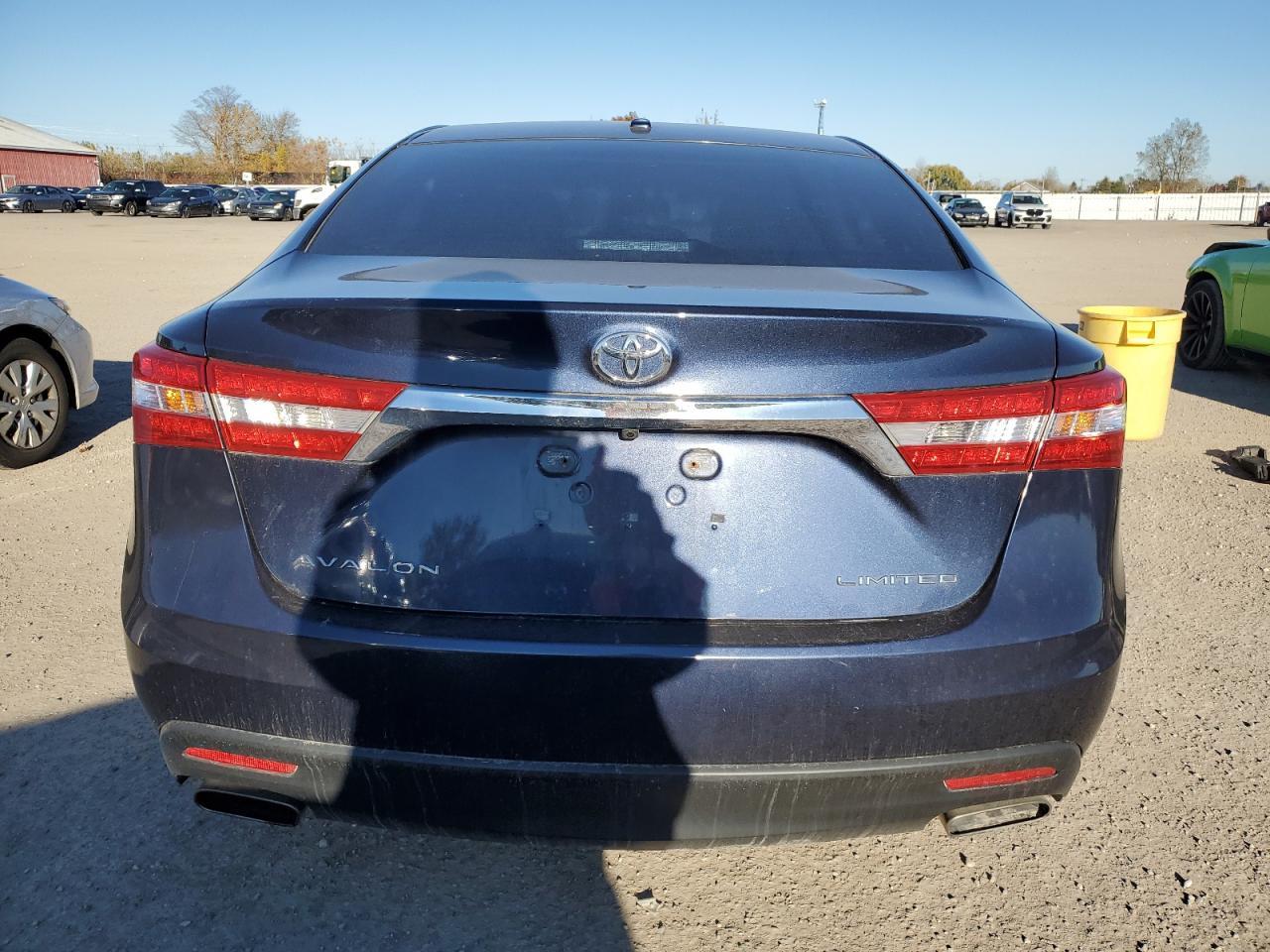 2015 TOYOTA Avalon
