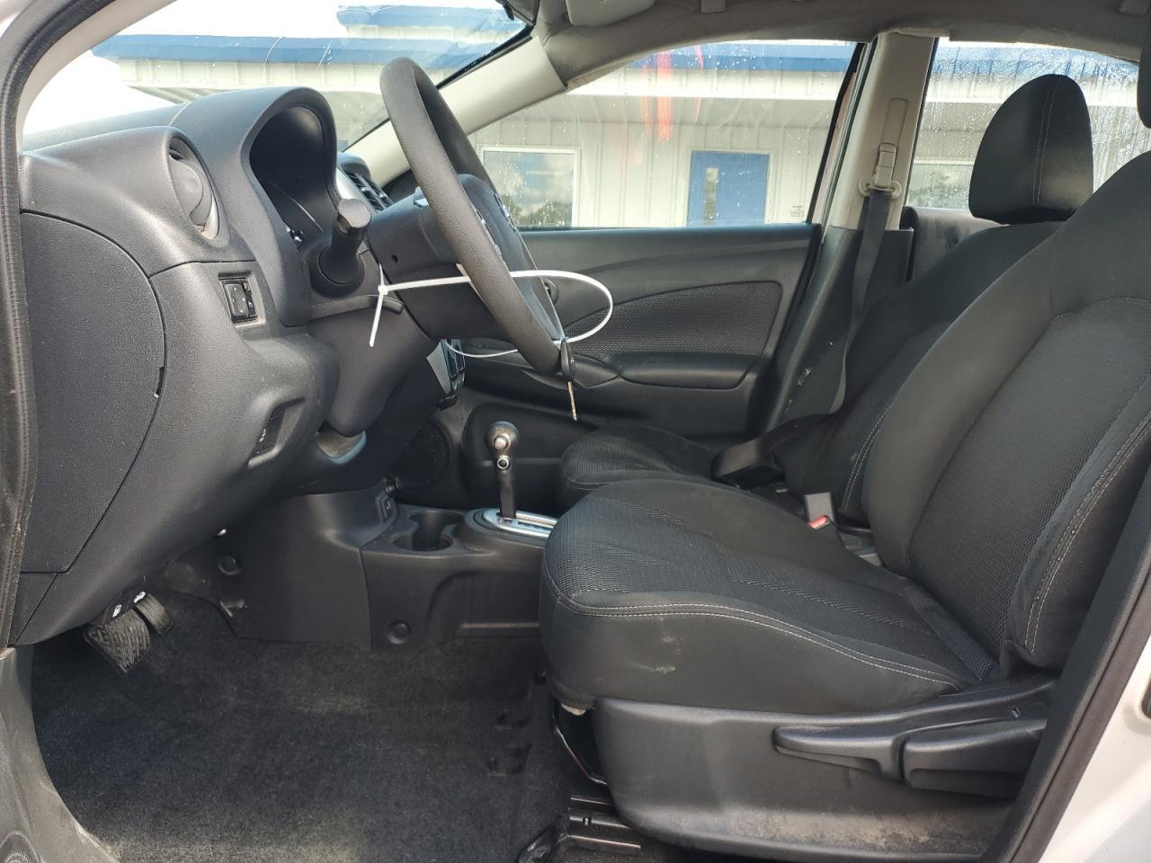 2017 NISSAN VERSA