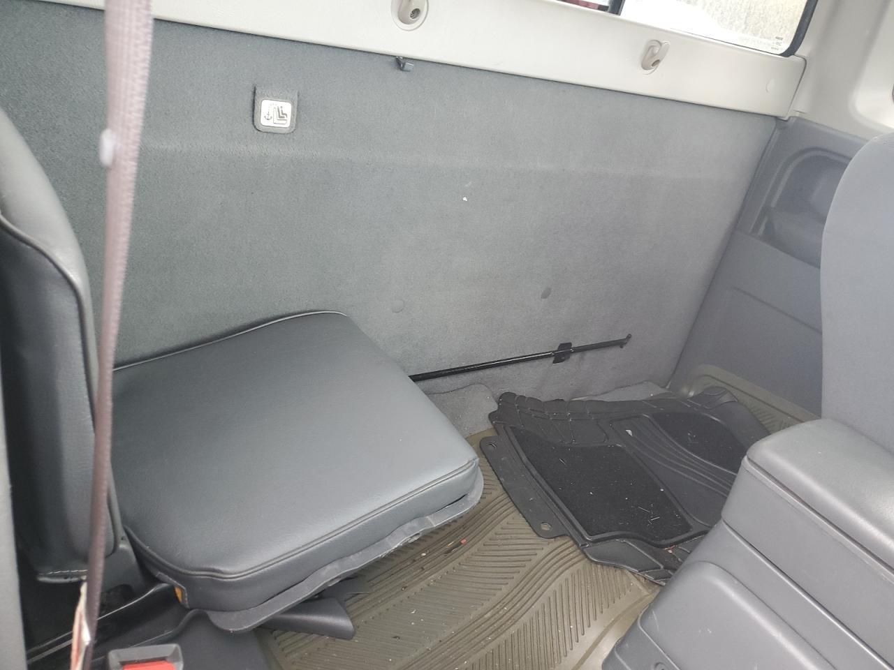 2004 NISSAN Frontier