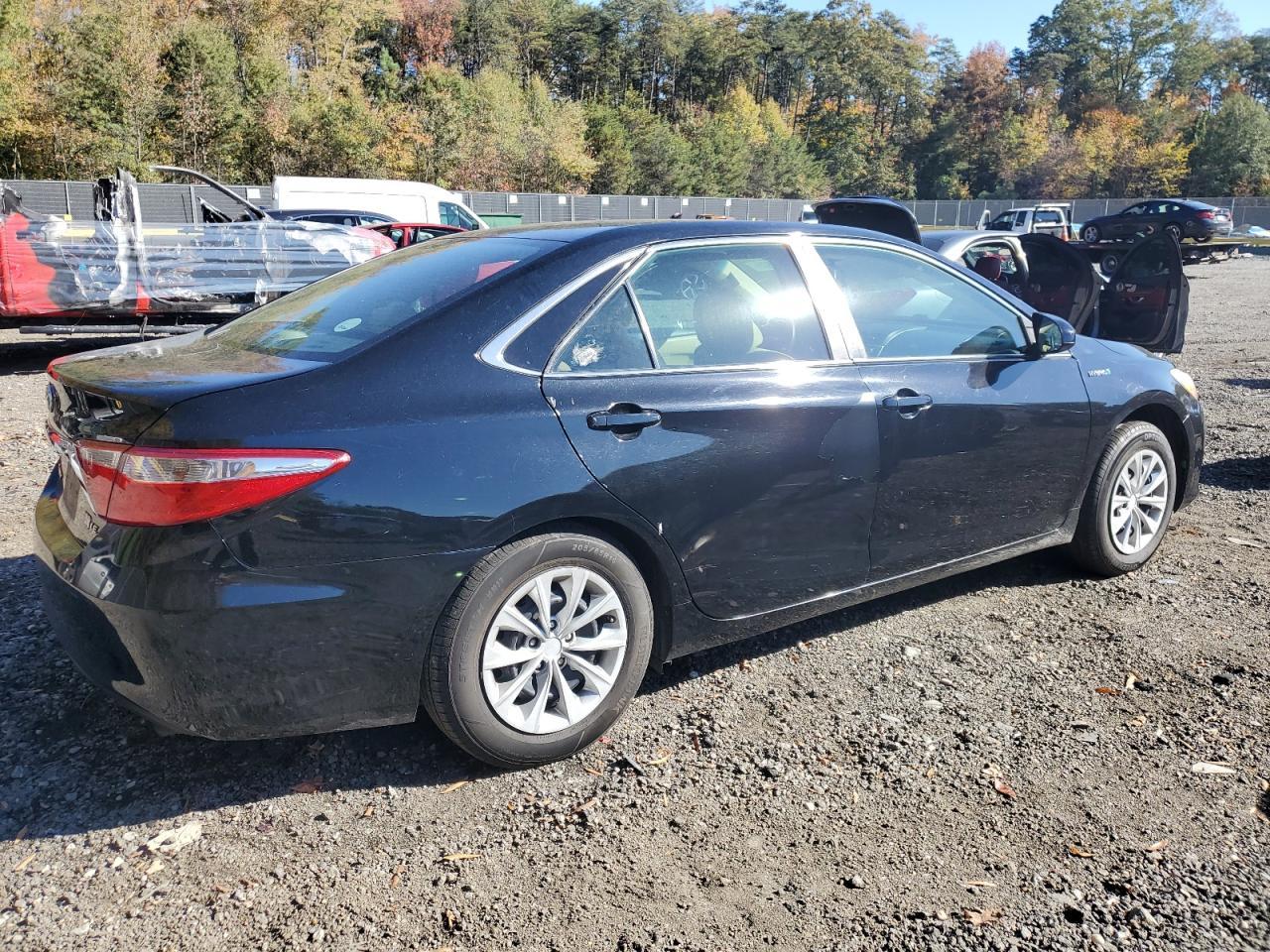 2017 TOYOTA CAMRY