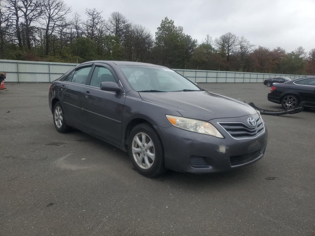 2011 TOYOTA CAMRY