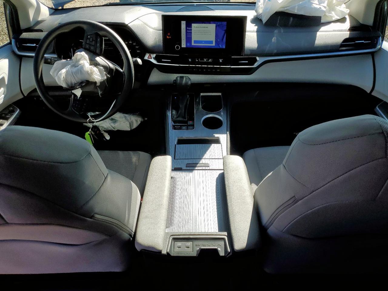 2025 TOYOTA SIENNA