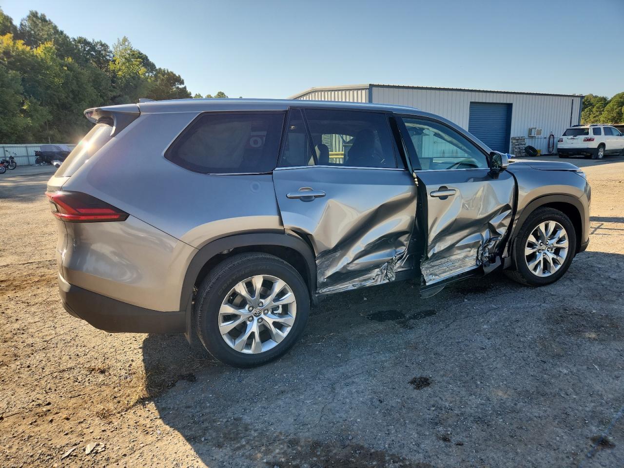 2025 TOYOTA HIGHLANDER