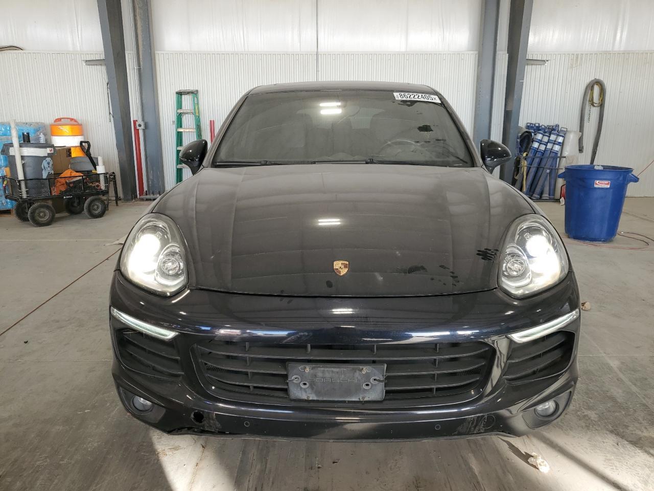 2016 PORSCHE CAYENNE
