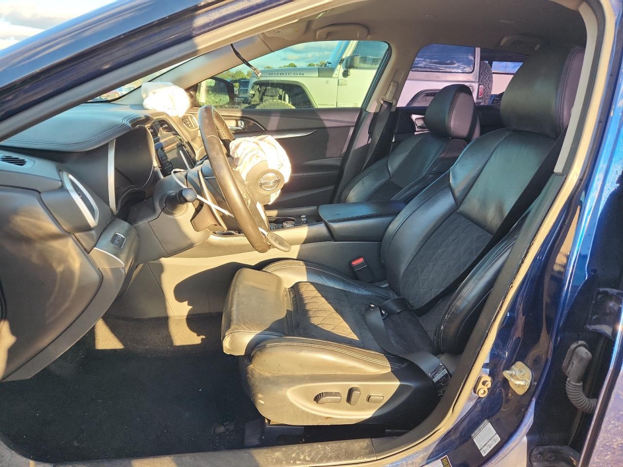 2016 NISSAN Maxima