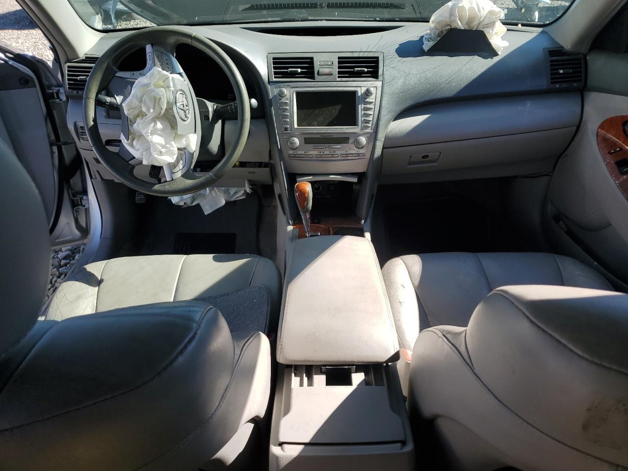 2011 TOYOTA CAMRY