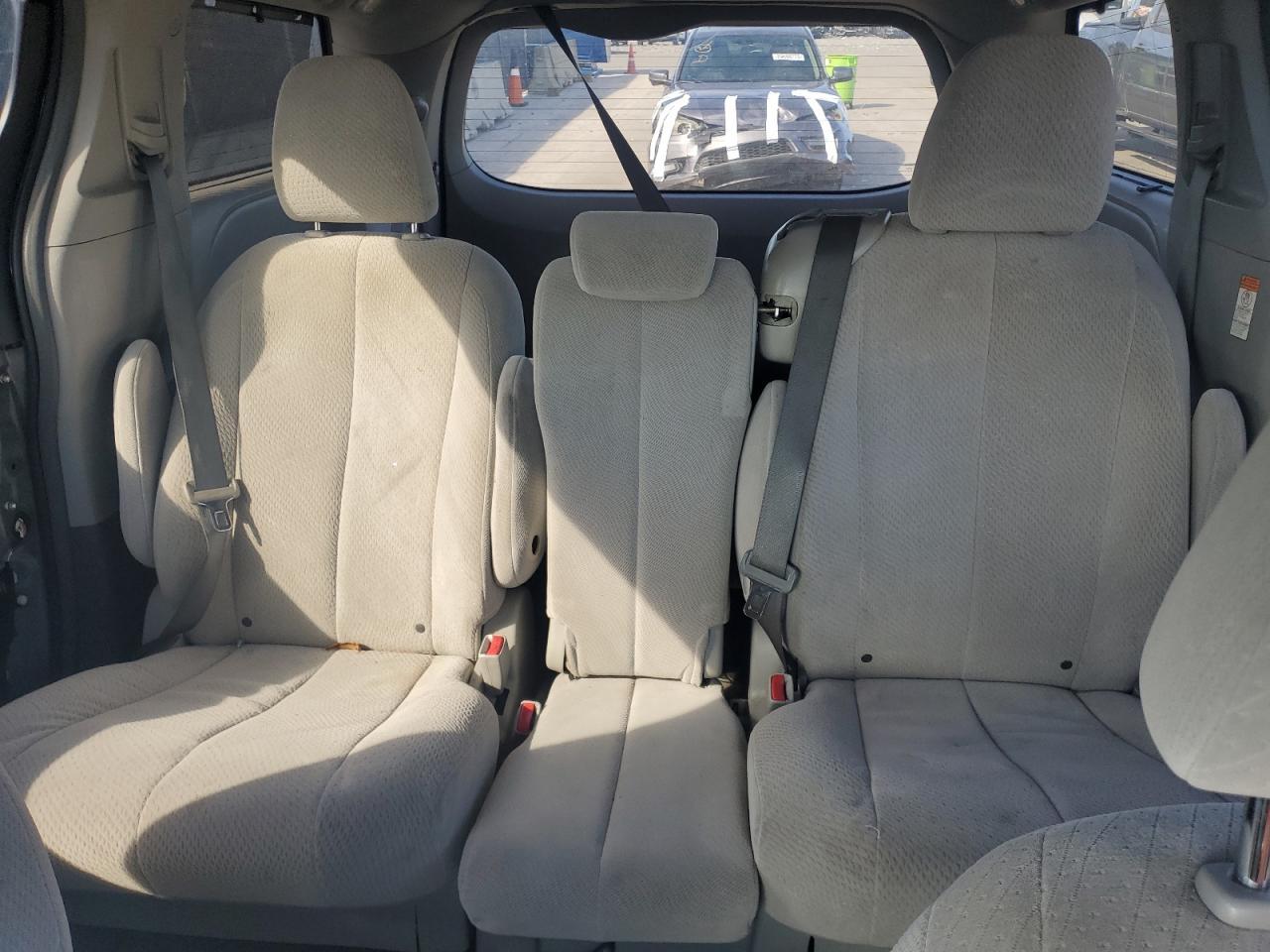 2017 TOYOTA SIENNA