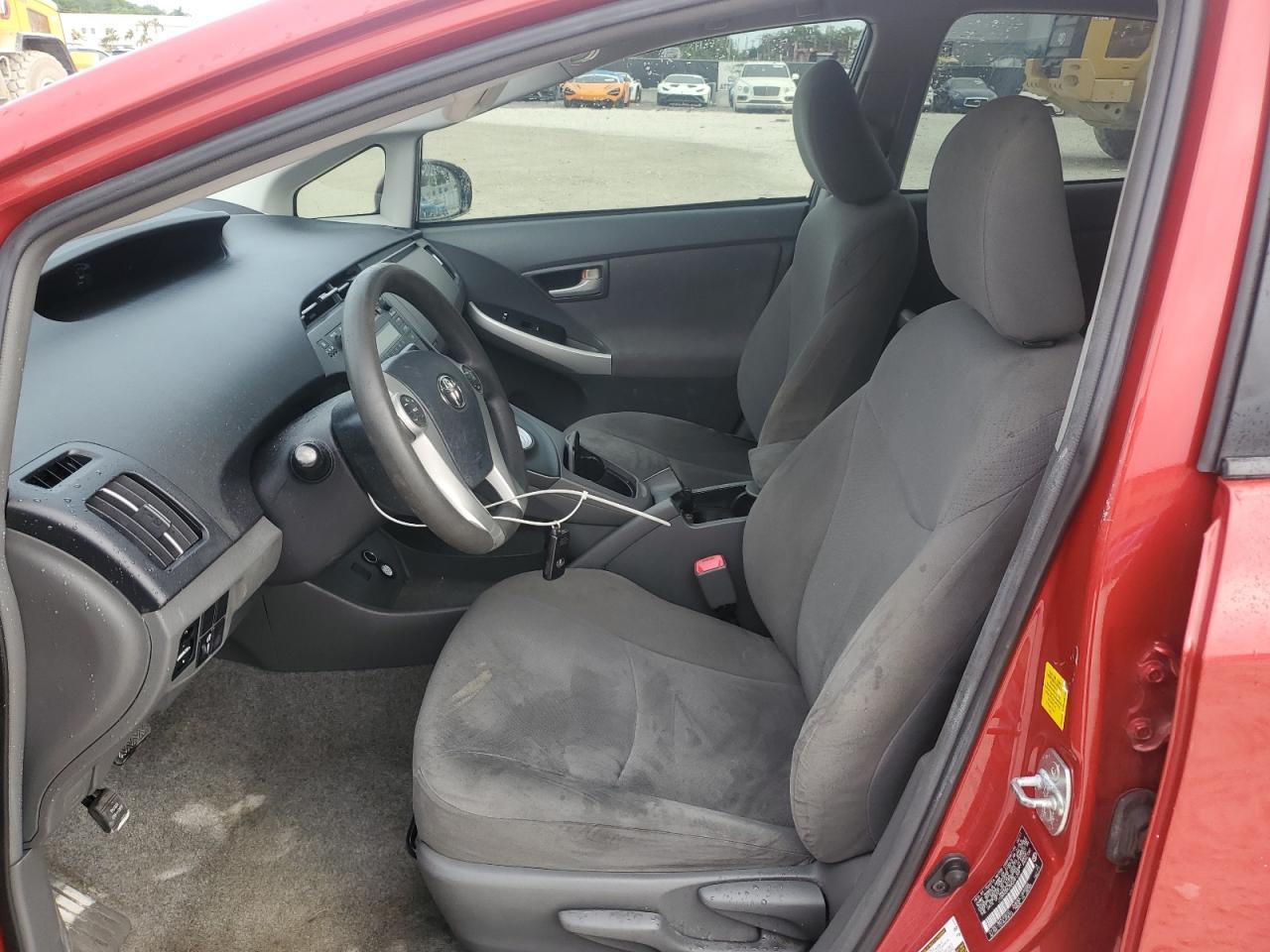 2011 TOYOTA PRIUS