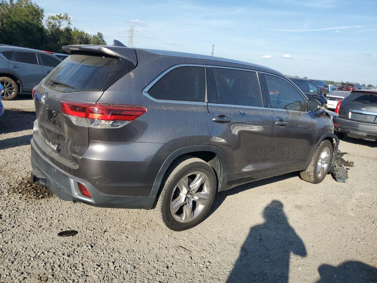 2019 TOYOTA HIGHLANDER