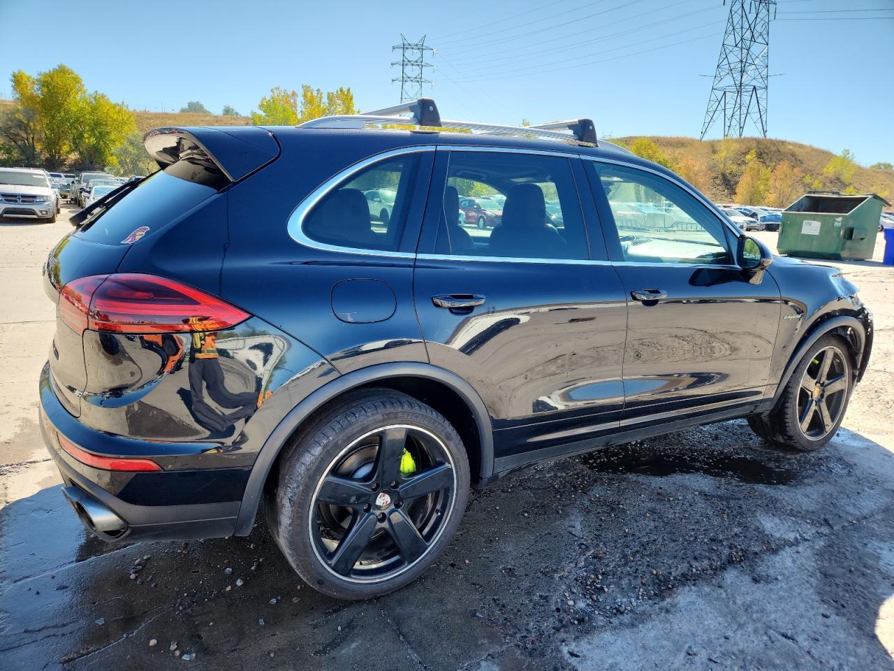 2016 PORSCHE CAYENNE