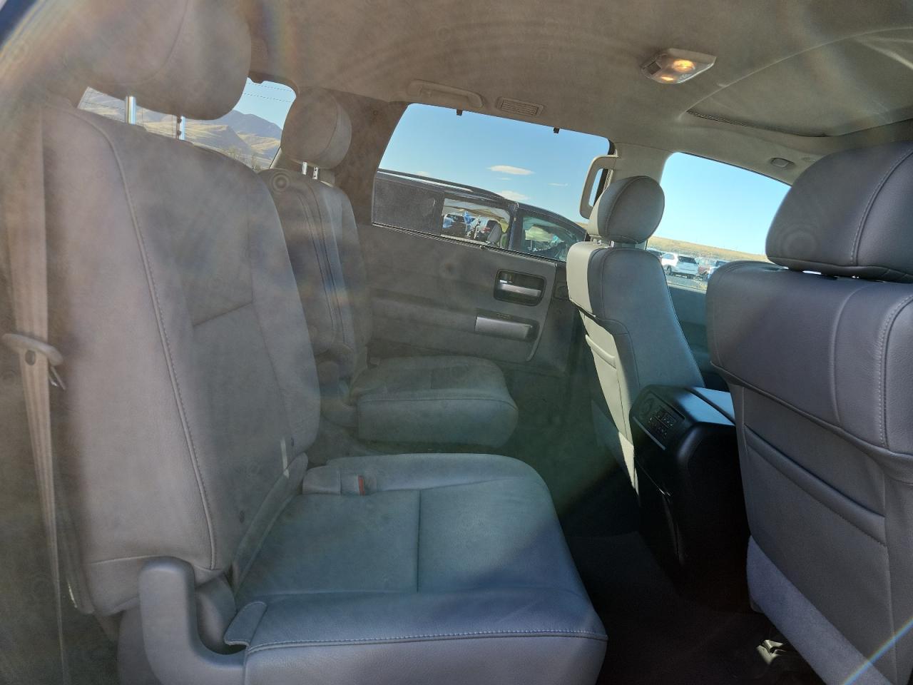 2020 TOYOTA Sequoia