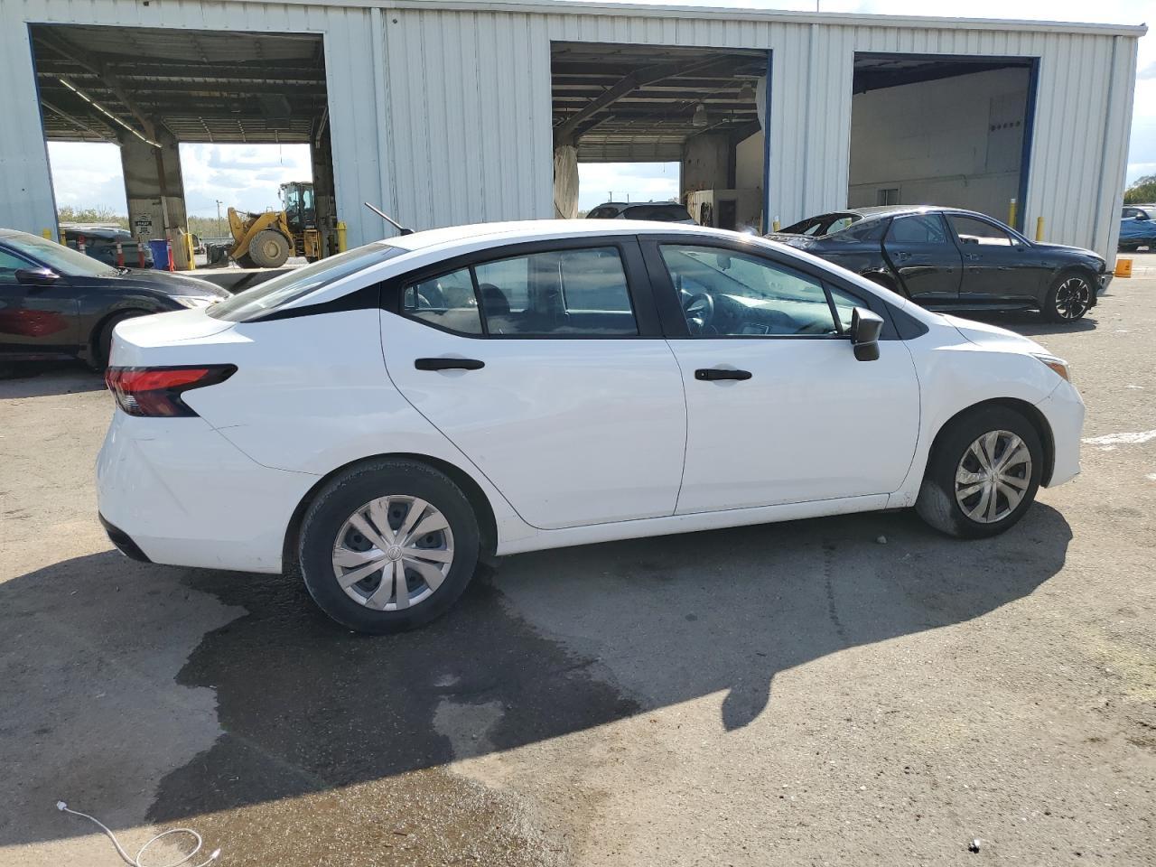 2023 NISSAN VERSA