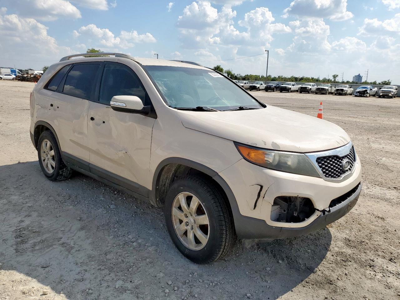 2011 KIA SORENTO