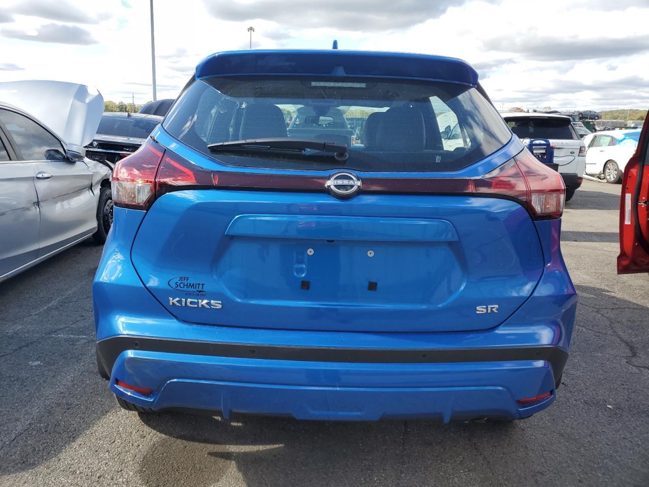 2023 NISSAN KICKS