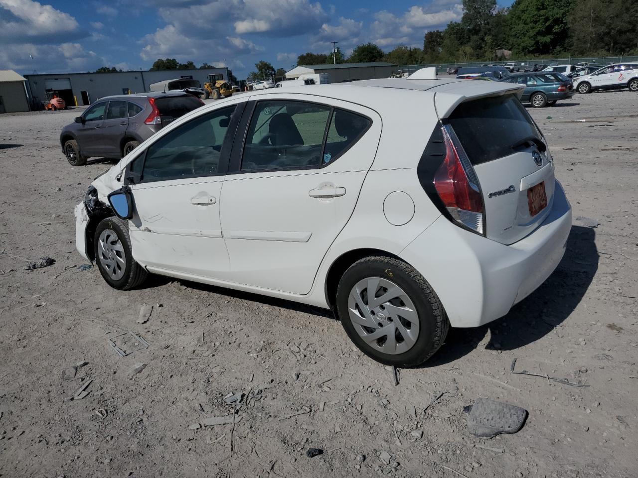 2016 TOYOTA Prius c