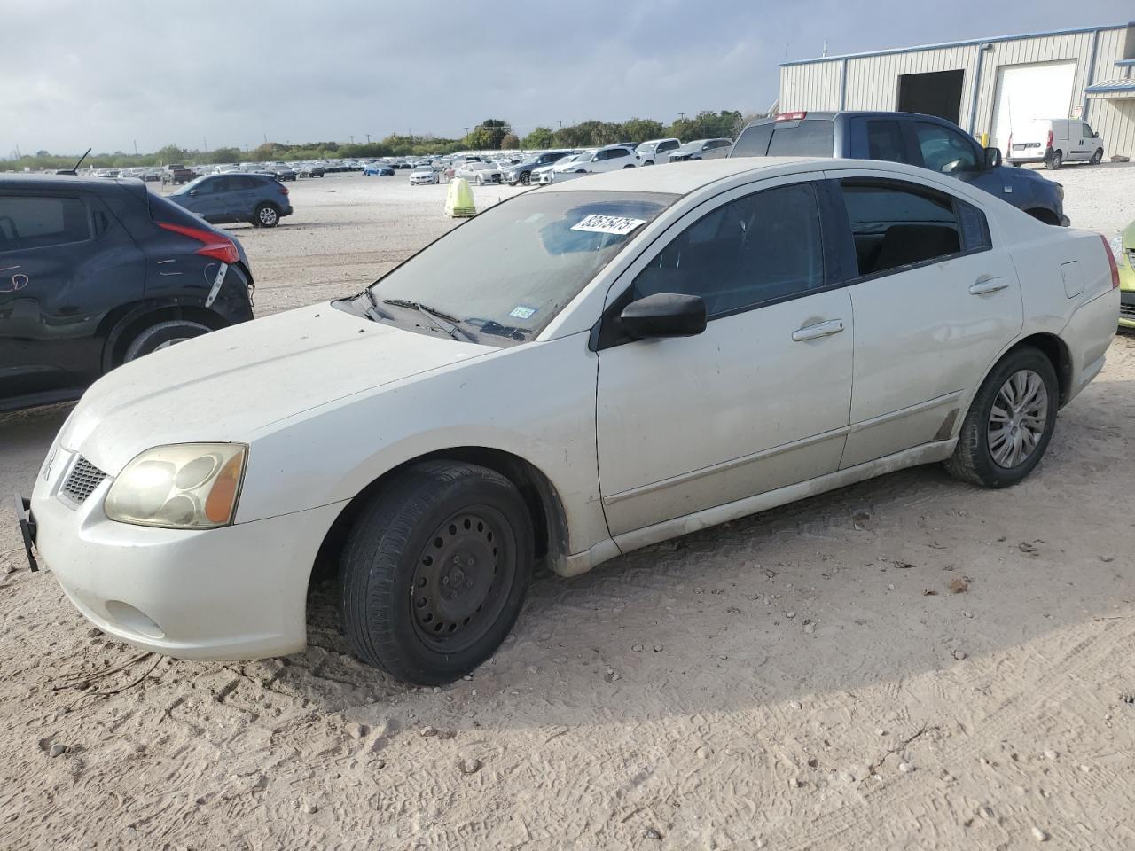 2004 MITSUBISHI Galant