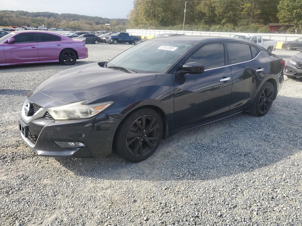 2017 NISSAN Maxima