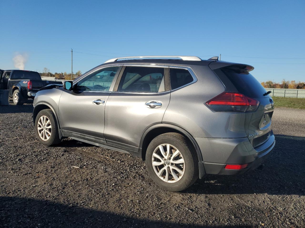 2017 NISSAN ROGUE