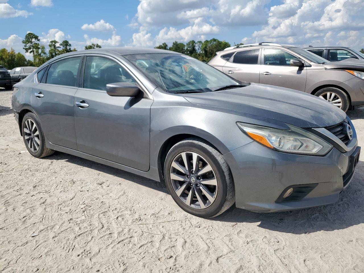 2017 NISSAN ALTIMA