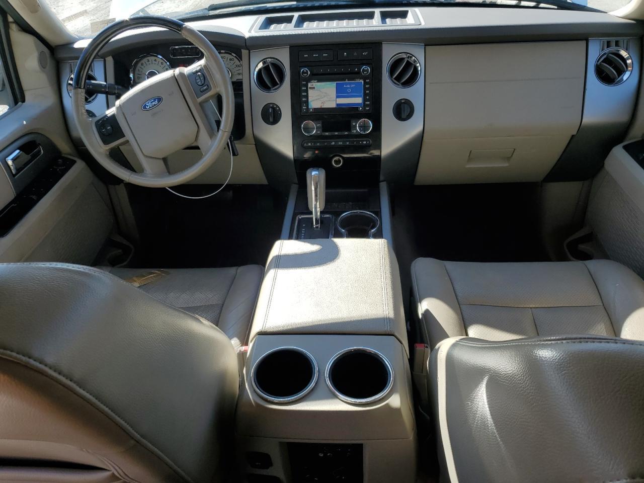 2011 FORD Expedition