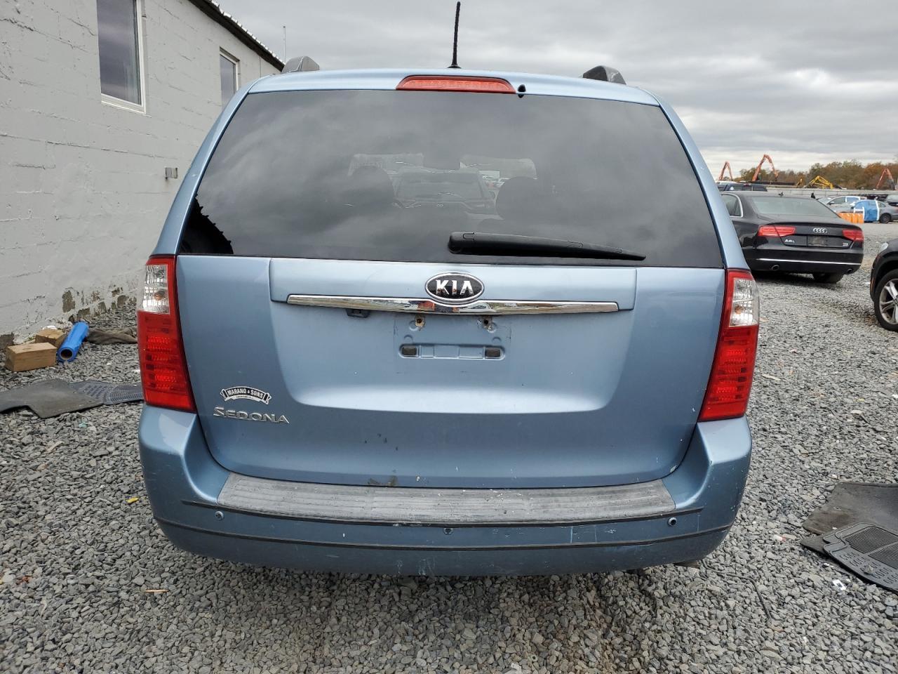 2010 KIA SEDONA