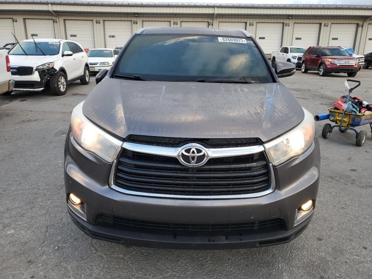 2014 TOYOTA HIGHLANDER