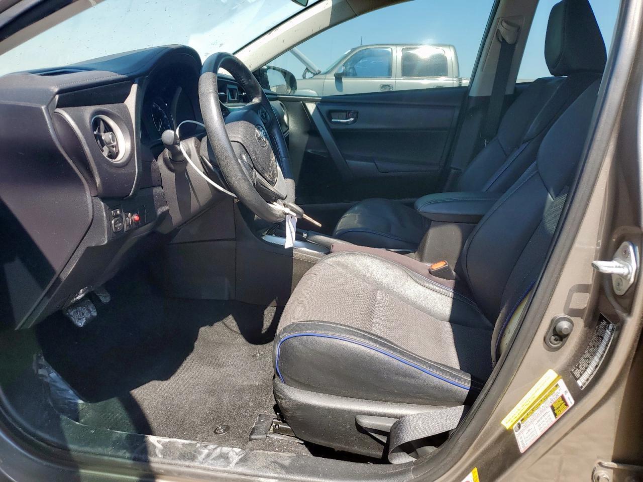 2017 TOYOTA COROLLA