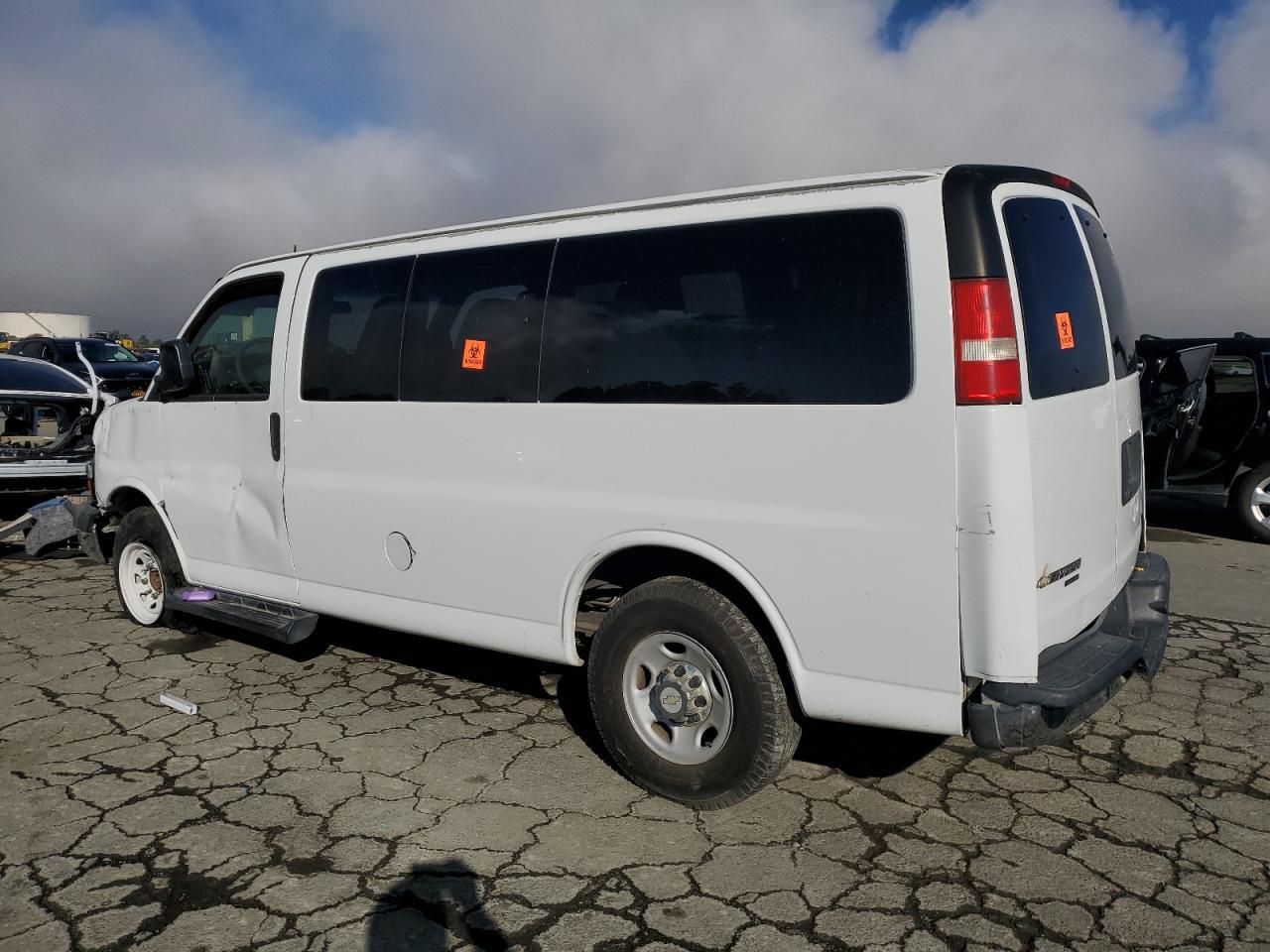 2015 CHEVROLET EXPRESS 2500