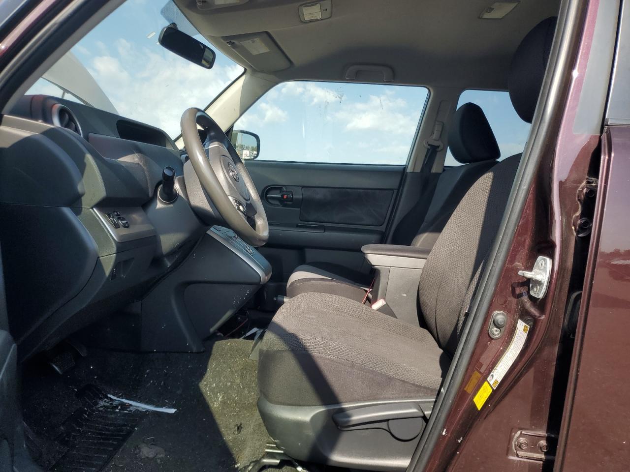 2012 TOYOTA SCION