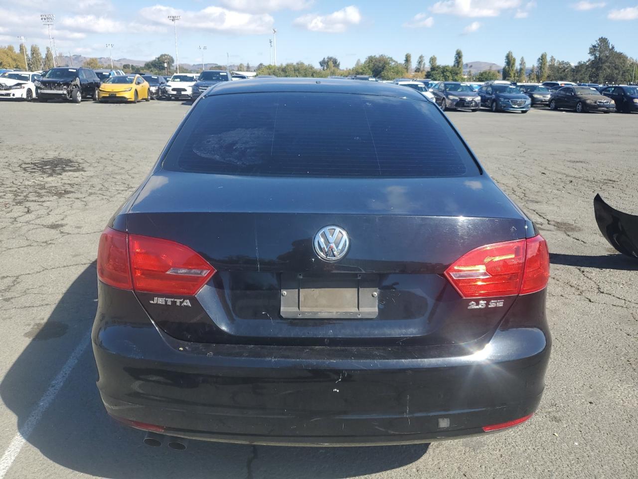 2011 VOLKSWAGEN JETTA