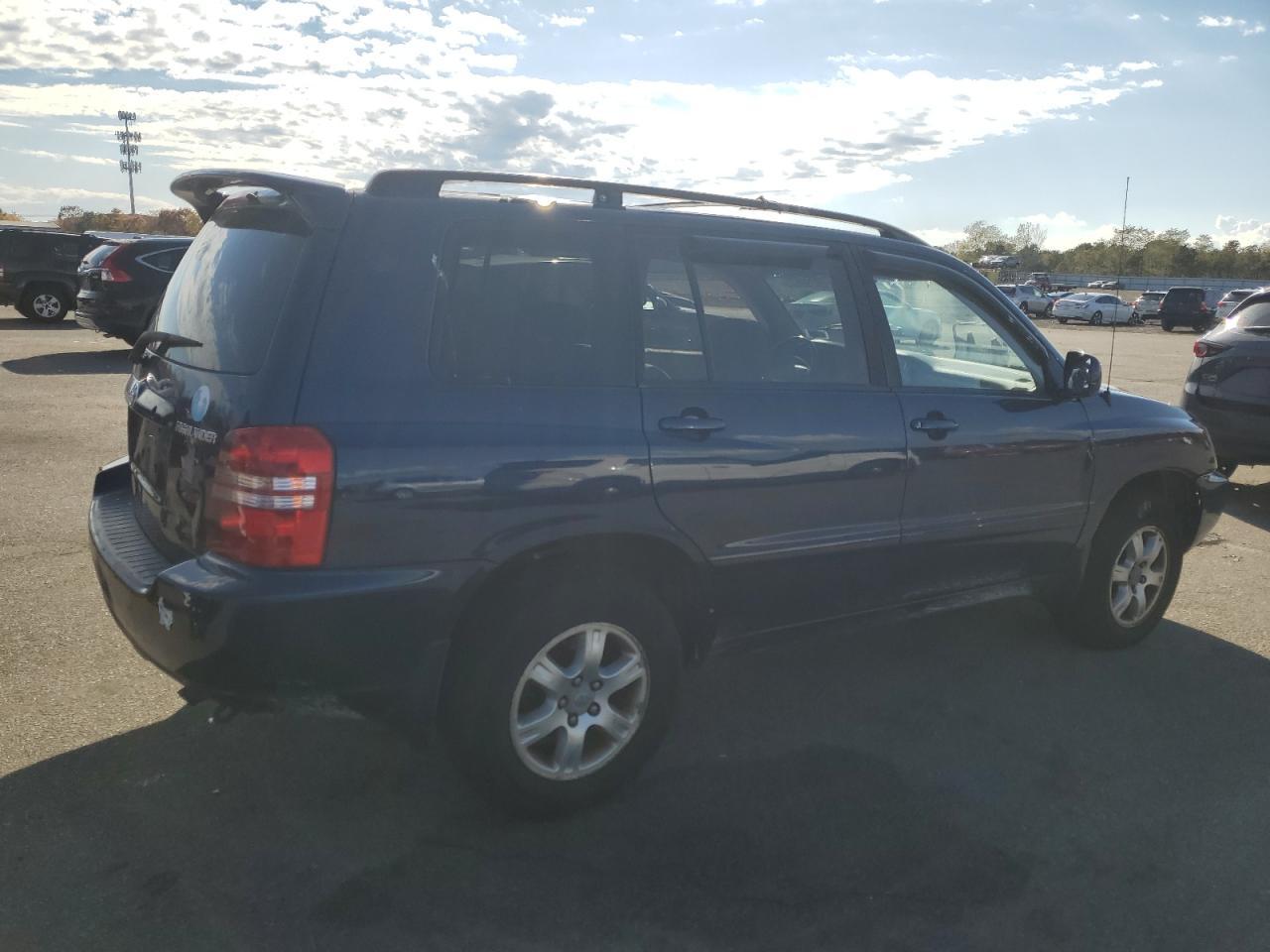2001 TOYOTA HIGHLANDER