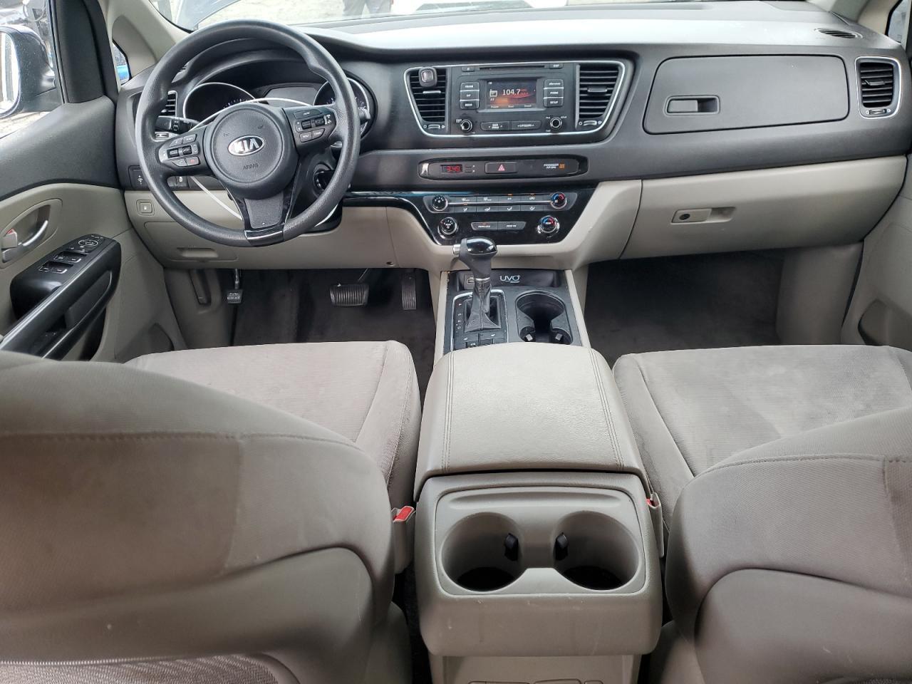 2015 KIA SEDONA