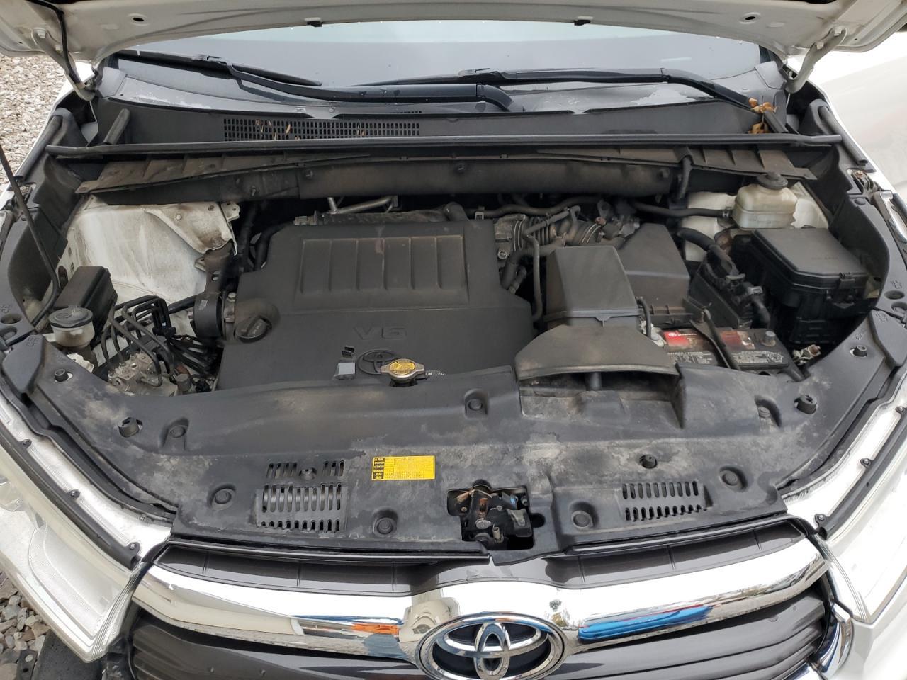 2014 TOYOTA HIGHLANDER
