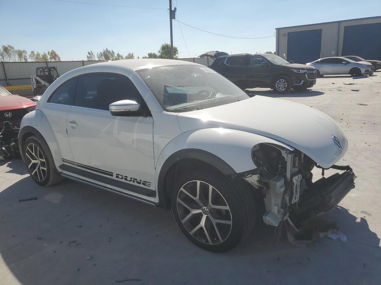 2016 VOLKSWAGEN Beetle