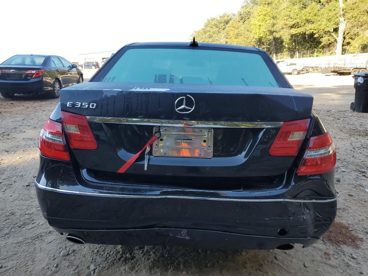 2013 MERCEDES-BENZ E-Class