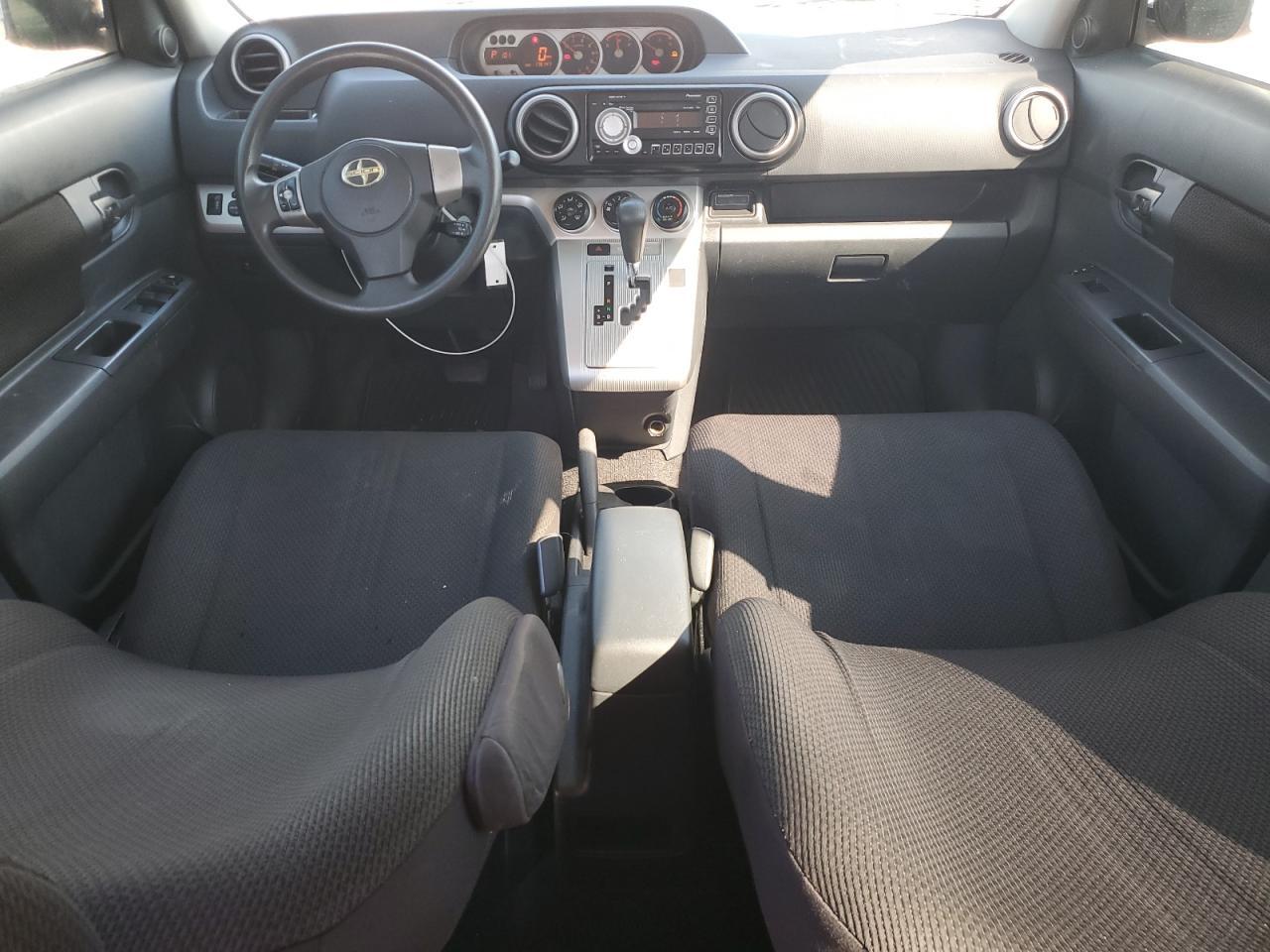 2010 TOYOTA SCION