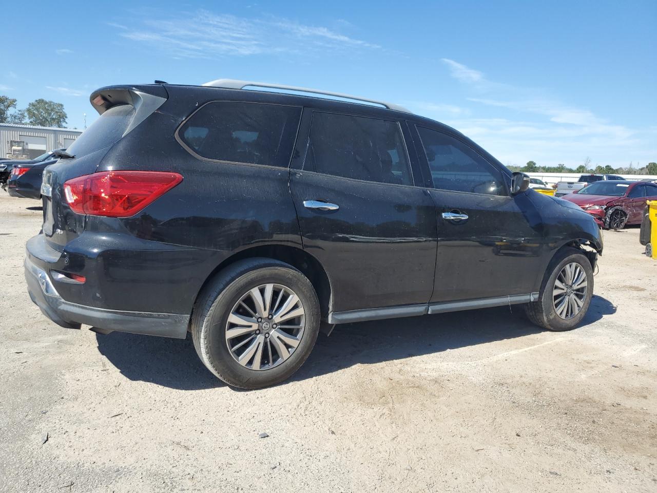 2019 NISSAN PATHFINDER