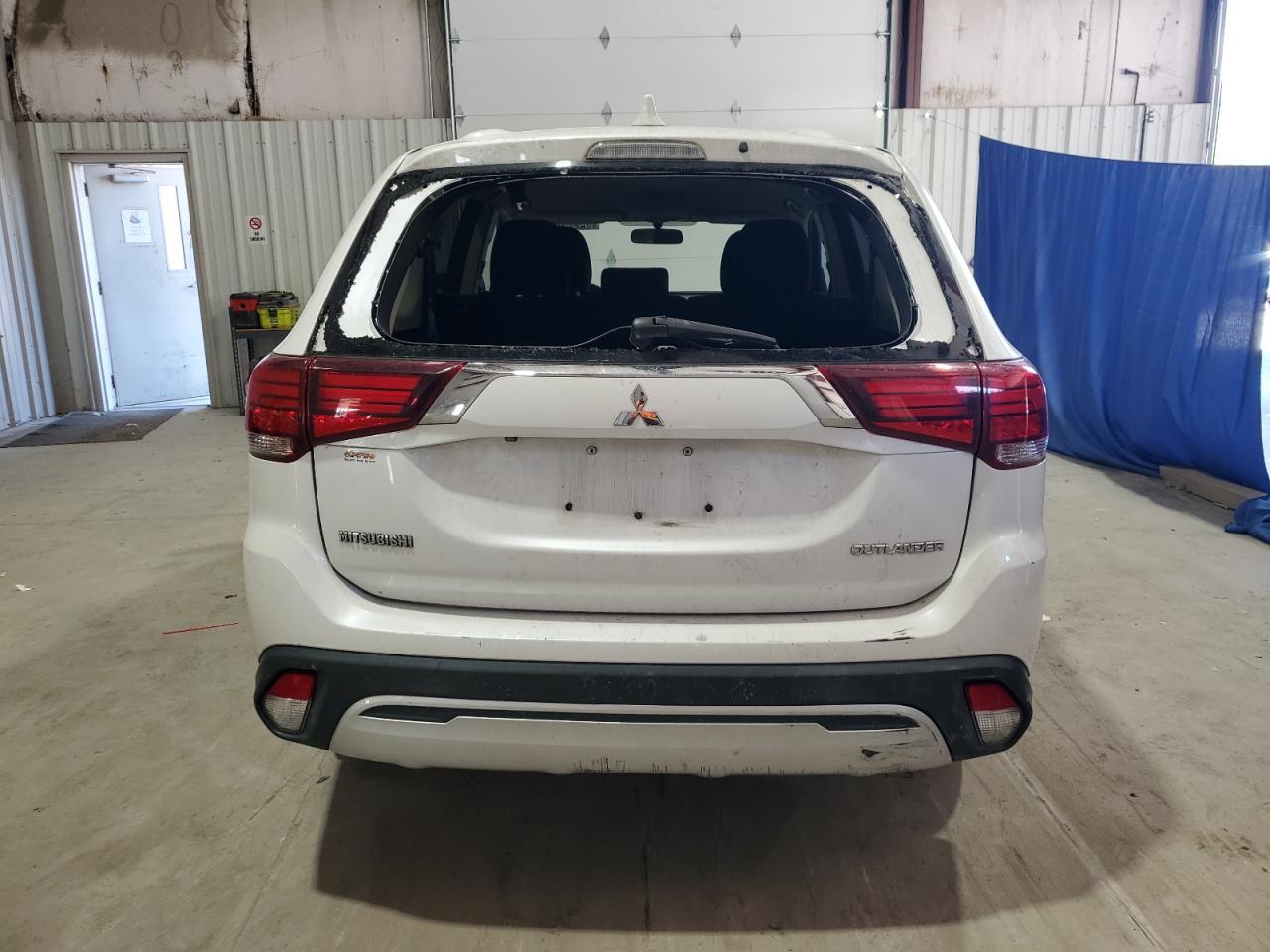 2019 MITSUBISHI outlander