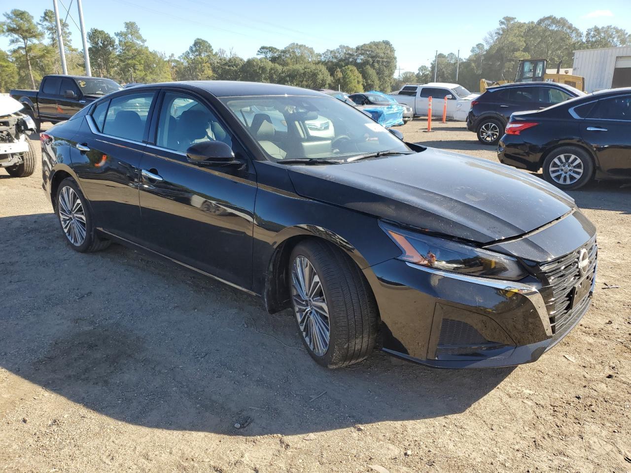 2025 NISSAN ALTIMA
