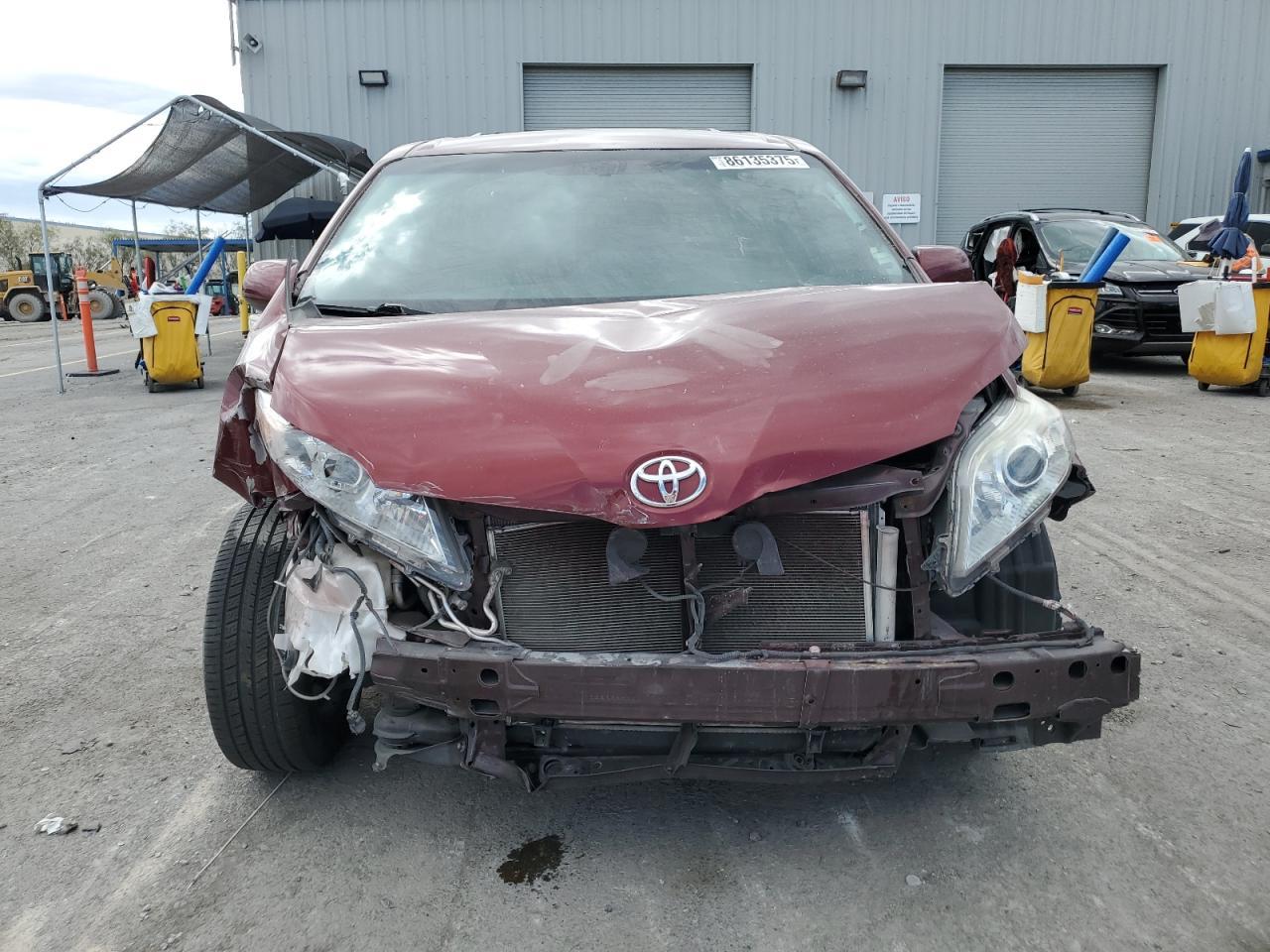 2015 TOYOTA SIENNA