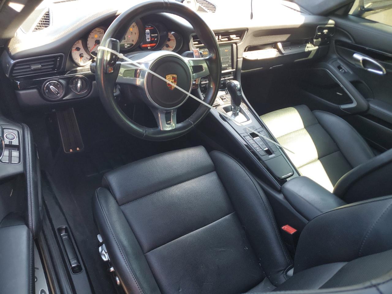 2015 PORSCHE 911