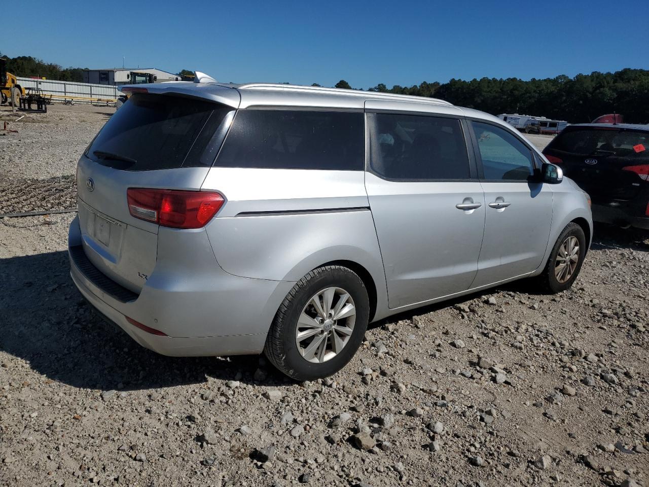 2016 KIA SEDONA