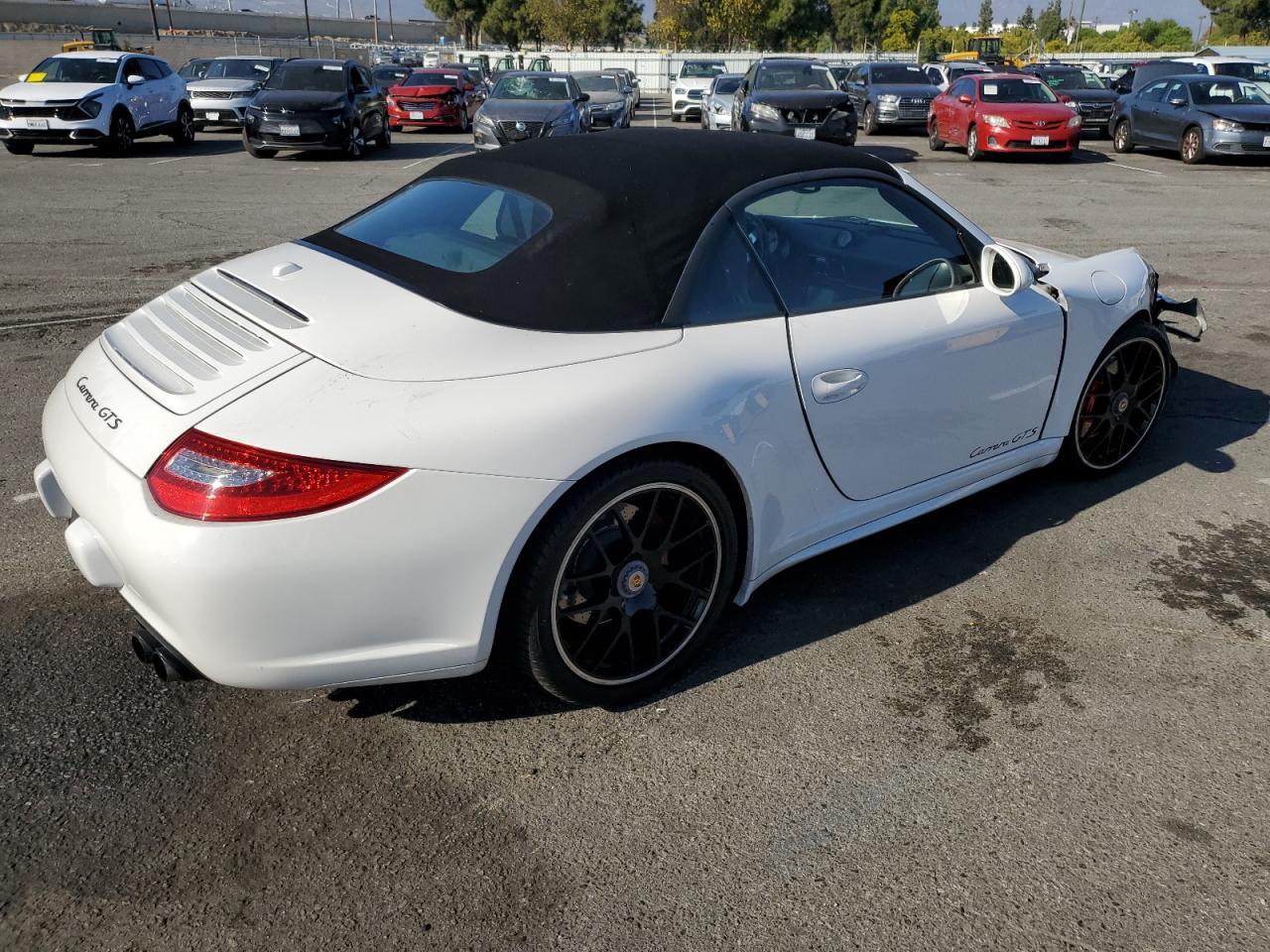 2011 PORSCHE 911