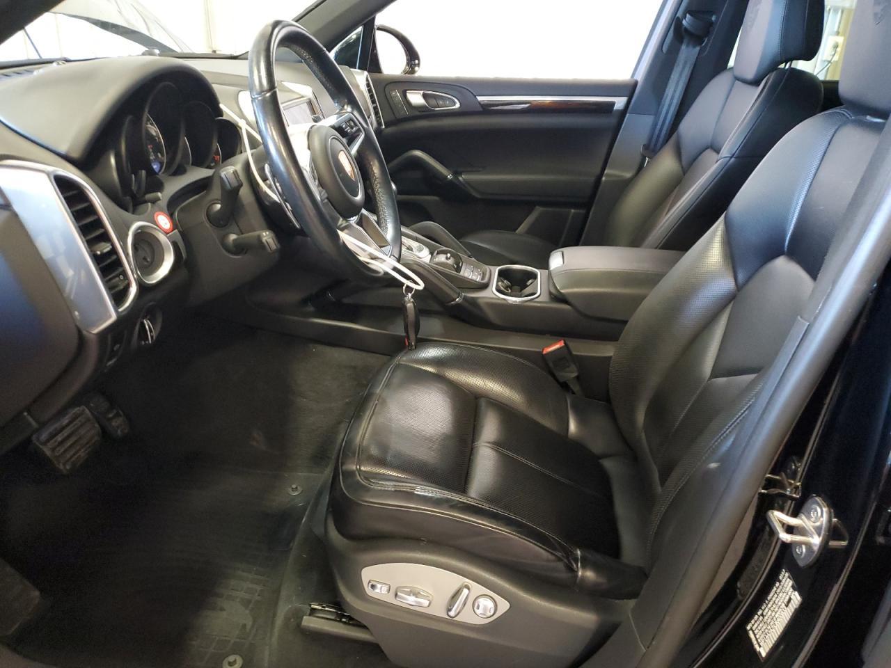 2018 PORSCHE CAYENNE