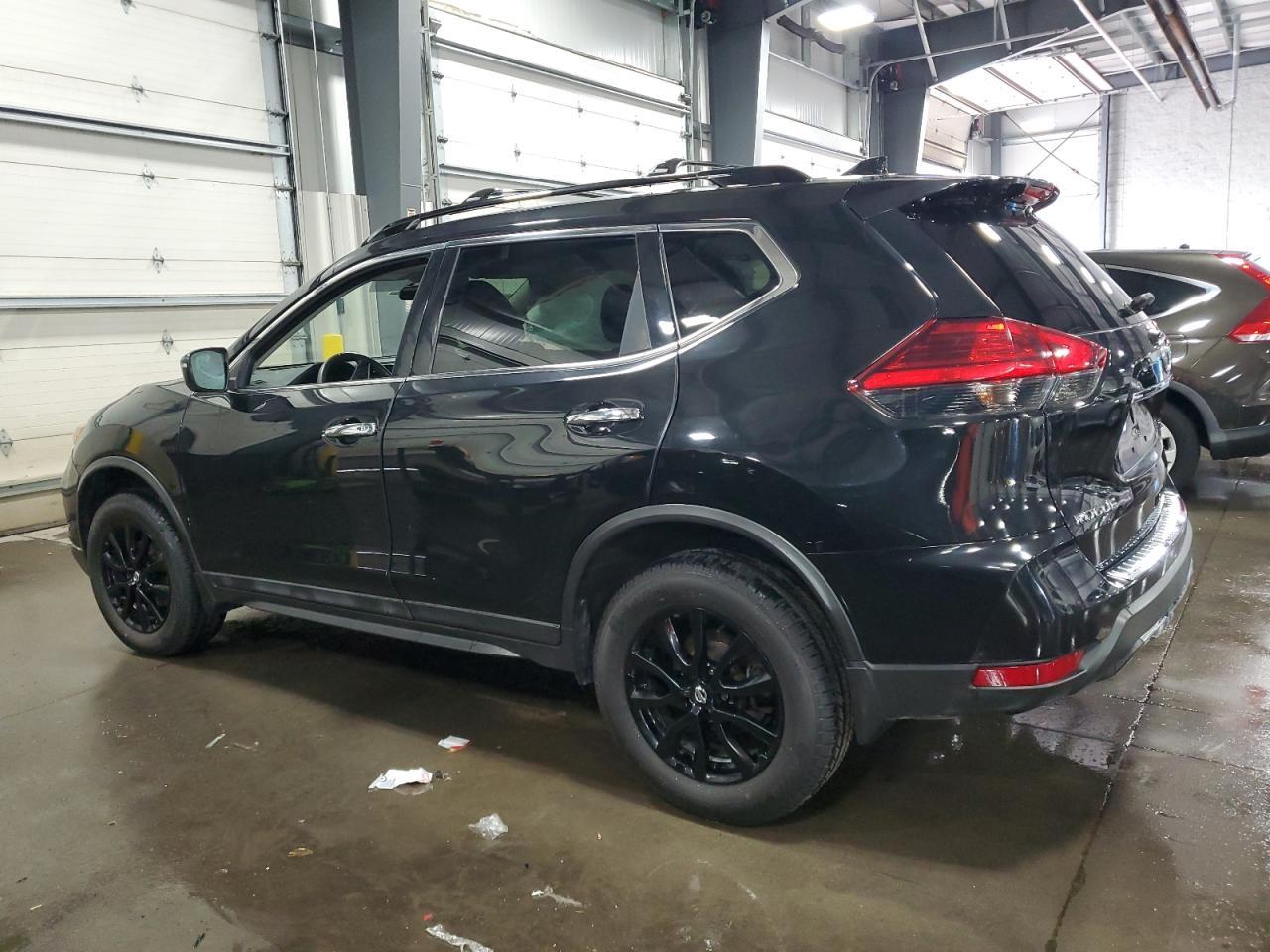 2017 NISSAN ROGUE