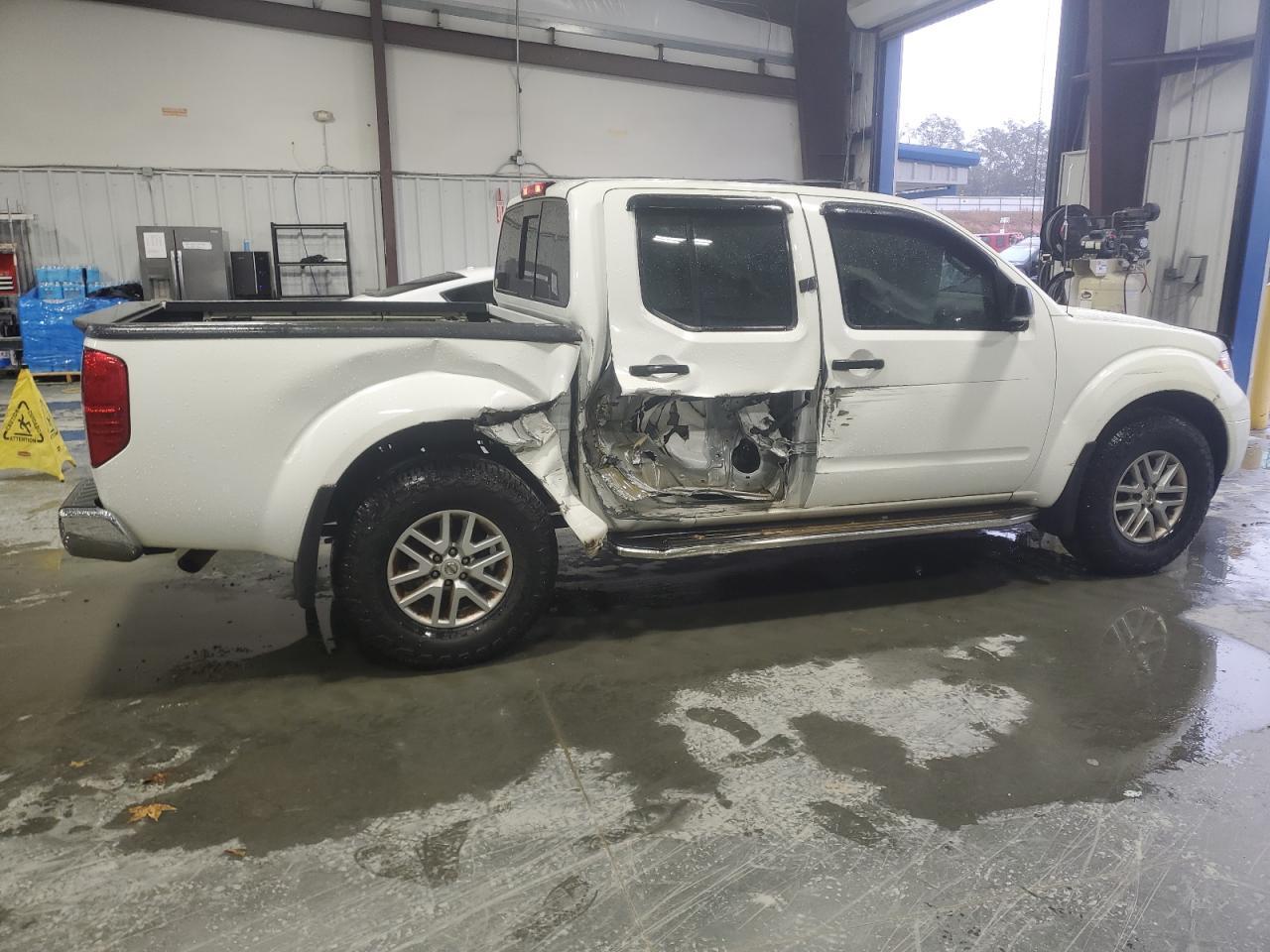 2016 NISSAN Frontier