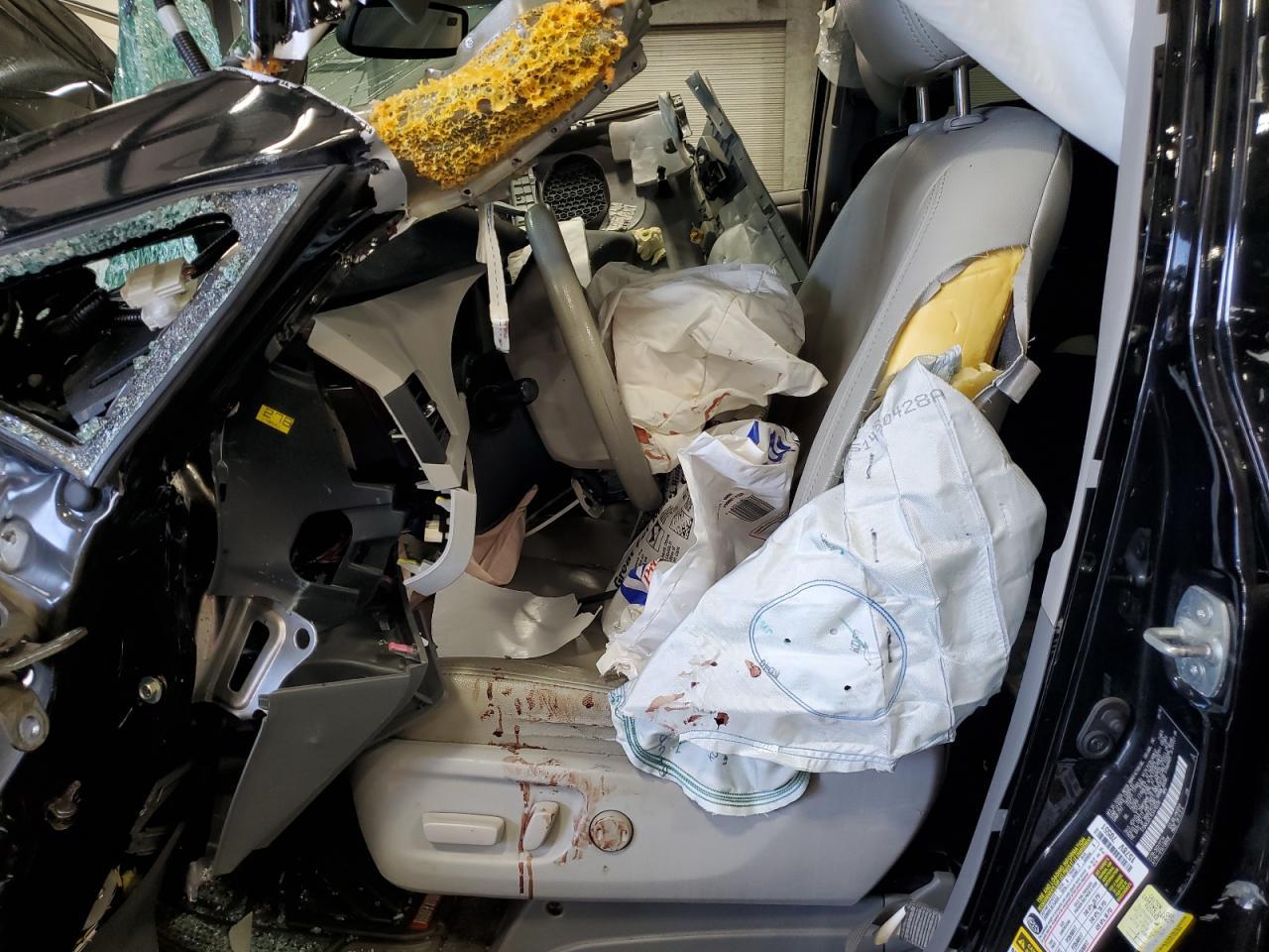 2014 TOYOTA SIENNA